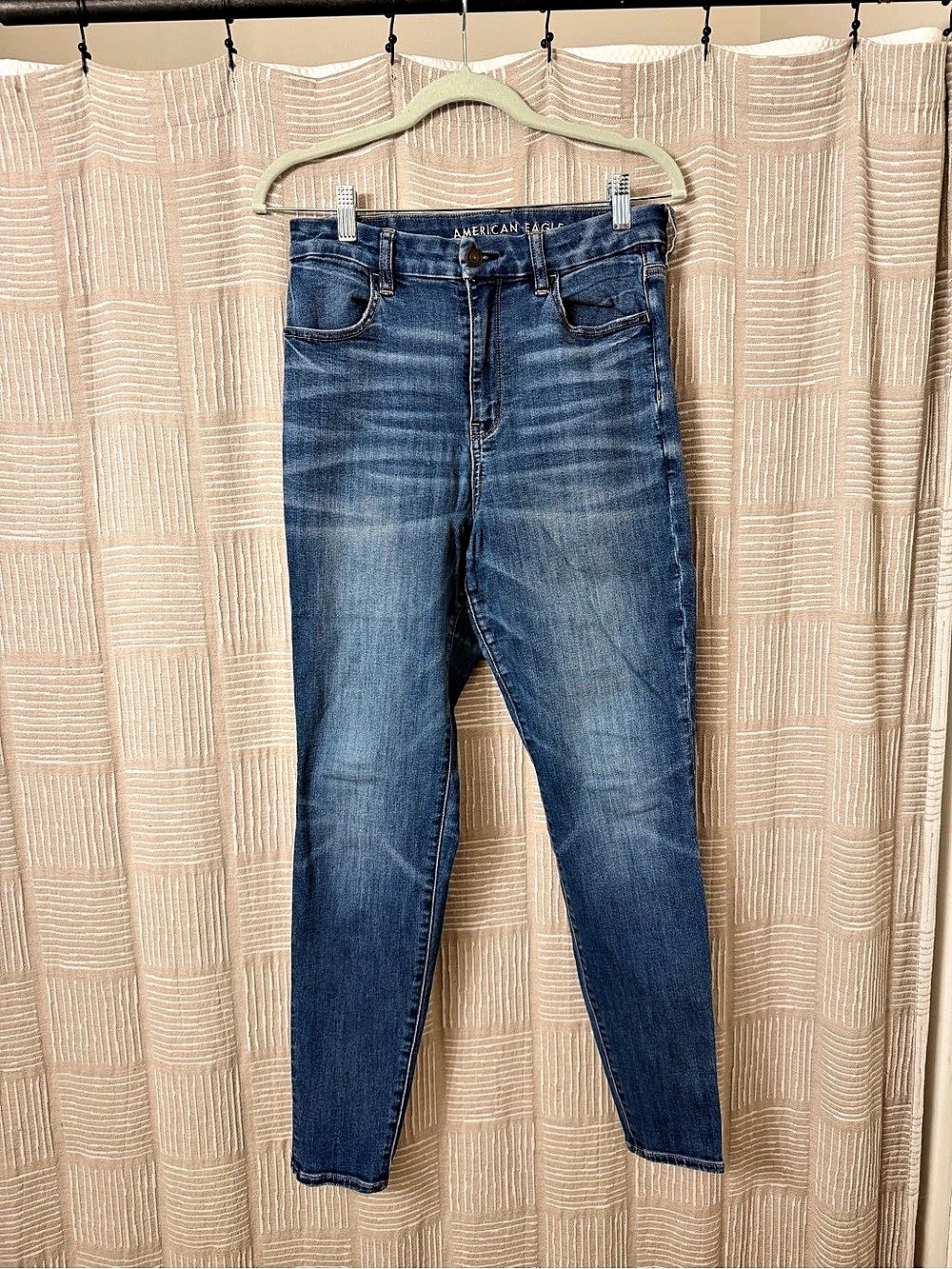 American Eagle skinny jeans Size 8